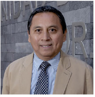 Dr. Carlos Máximo Aire Untiveros